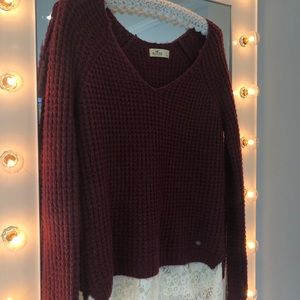 Soft maroon Hollister sweater